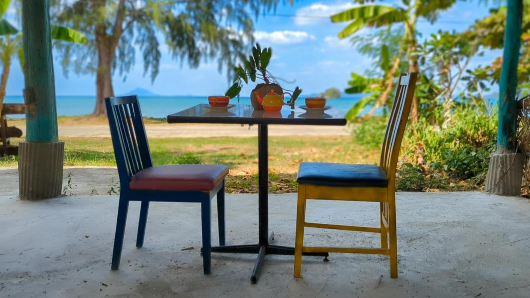 Neverland Beach Village Bungalows Ko Lanta Екстериор снимка