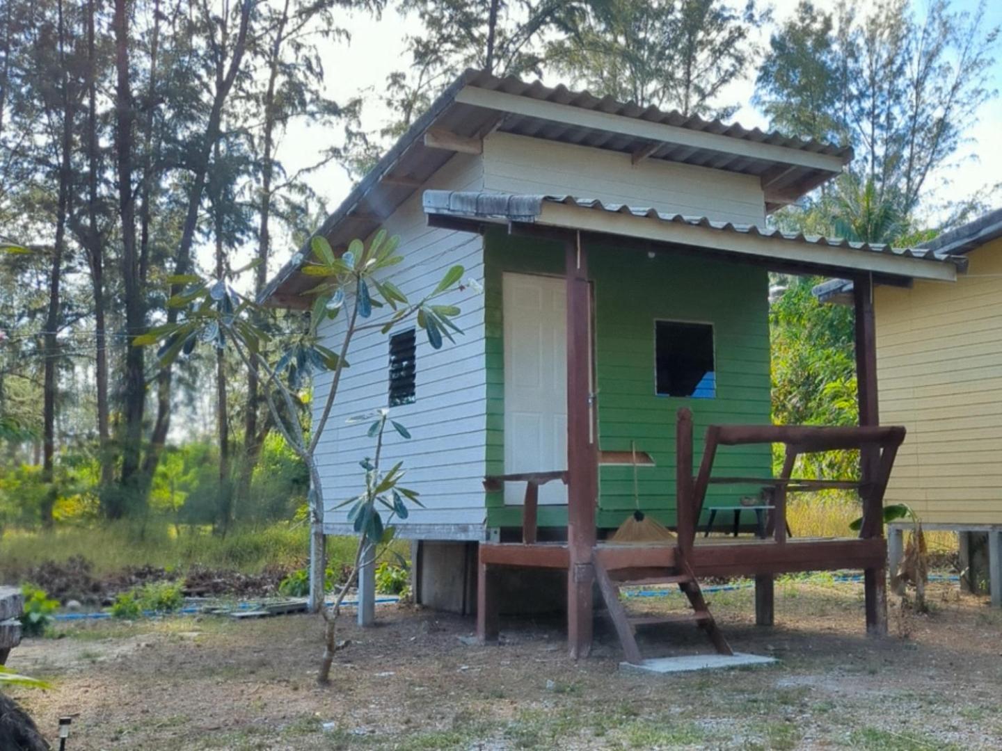 Neverland Beach Village Bungalows Ko Lanta Екстериор снимка